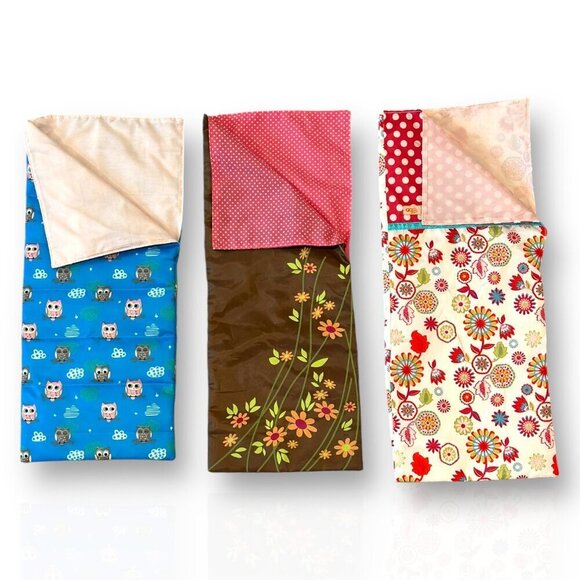 18" Doll Camping Set With 3 Sleeping Bags 2 Tents & Play Dishes - Picture 2 of 13